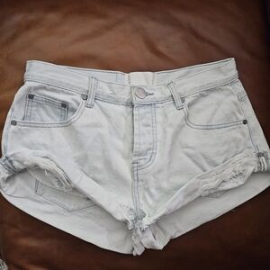 One teaspoon Bandits Light Wash denim shorts size 26 Euc